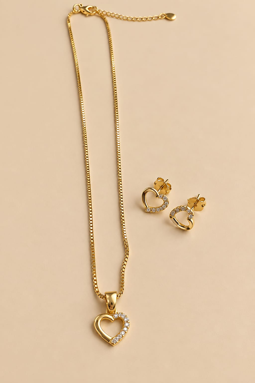 Conjunto Banhado a Ouro coração cravejado