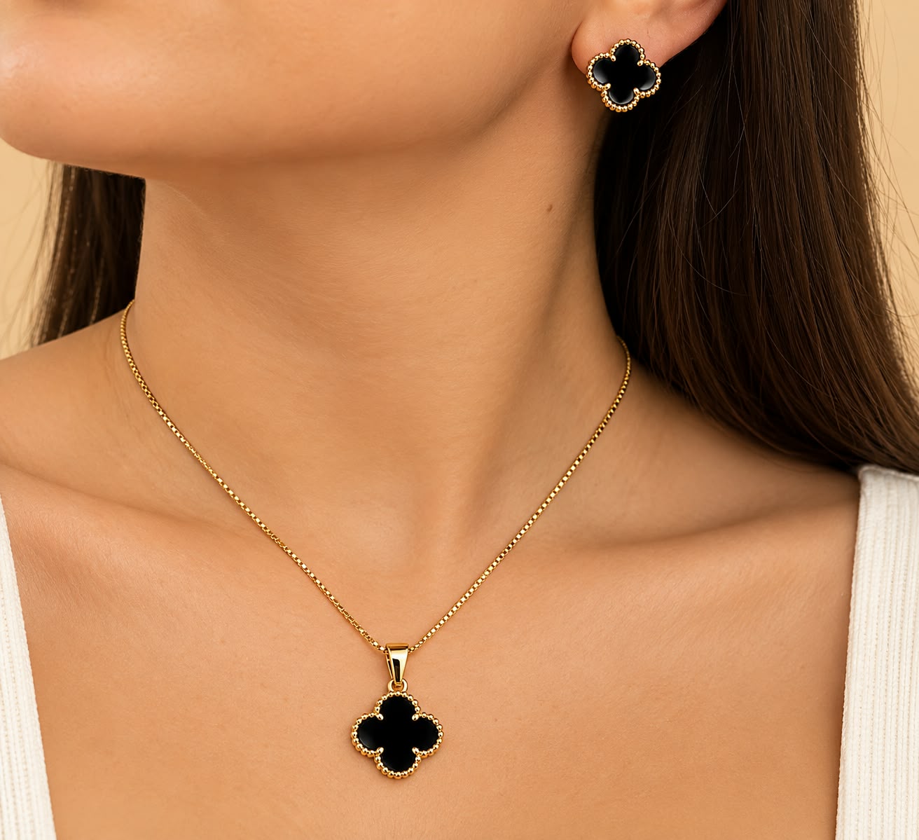 Conjunto Banhado a Ouro Trevo Black